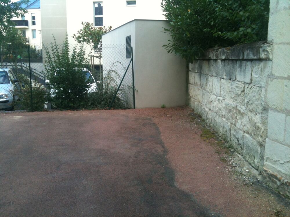 Location Parking/Garage 1 place dans parking priv rue Colbert SAUMUR 49400 Saumur