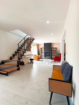  Maison � vendre 7 pi�ces 180 m�