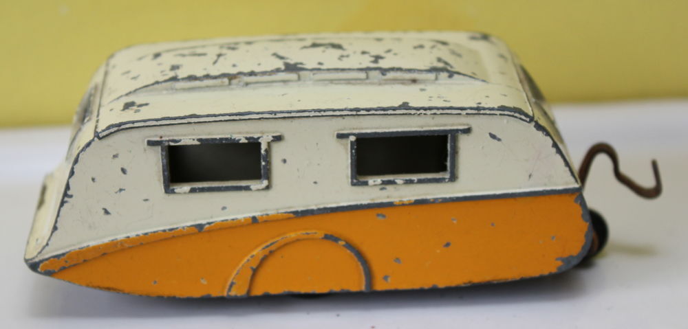 Dinky toys Caravane 