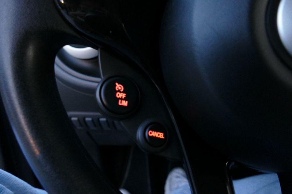 ForTwo Fortwo Coup&eacute; 1.0 61 ch Pure 2015 occasion 13600 La Ciotat