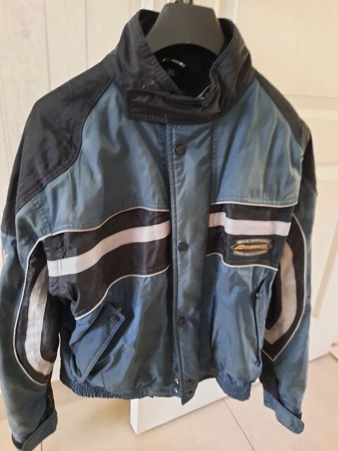 Blouson moto homme 35 Jaunay-Clan (86)