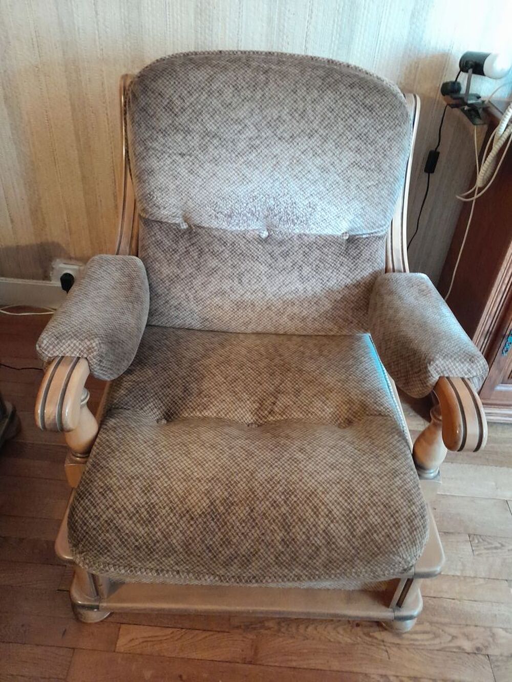 BANQUETTE CONVERTIBLE 3 PLACES Electrom�nager