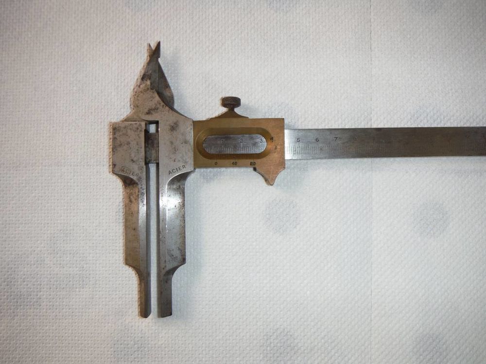 Pied a coulisse ancien Bricolage