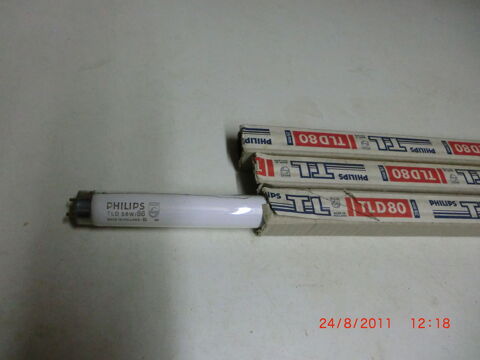 lot de tubes fluorescents en 1,50 m P1 20 Gr�zieu-la-Varenne (69)