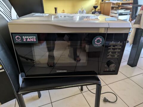 Four Micro-onde combiné noir 28L, SAMSUNG MC28M6 pose libre 0 Bobigny (93)
