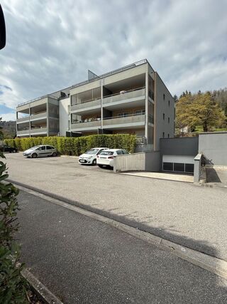  Parking / Garage � louer 20 m� Rumilly