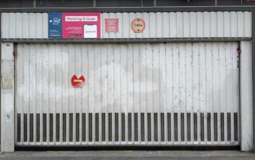 Vente Parking/Garage Place de parking à Paris 18e Paris 18