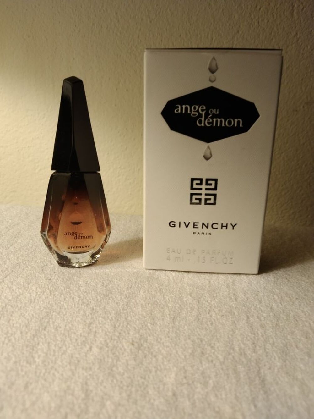 Miniature parfum Givenchy 