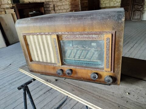 Ancienne radio 60 Bouilly (10)
