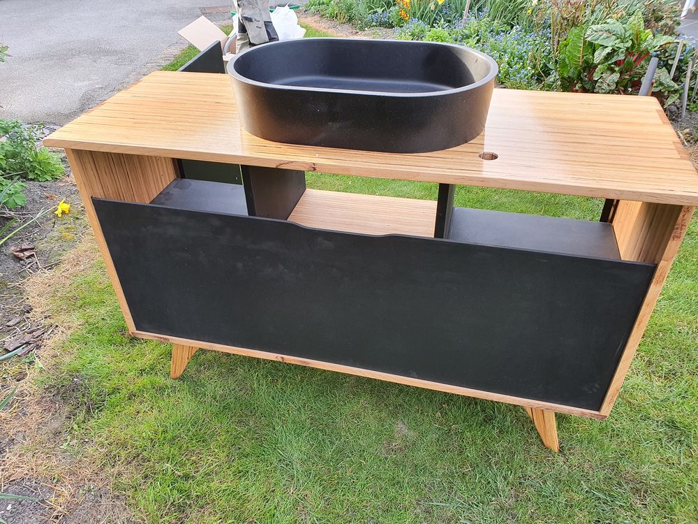 Meuble de salle de bains 
125x45x80
Meubles