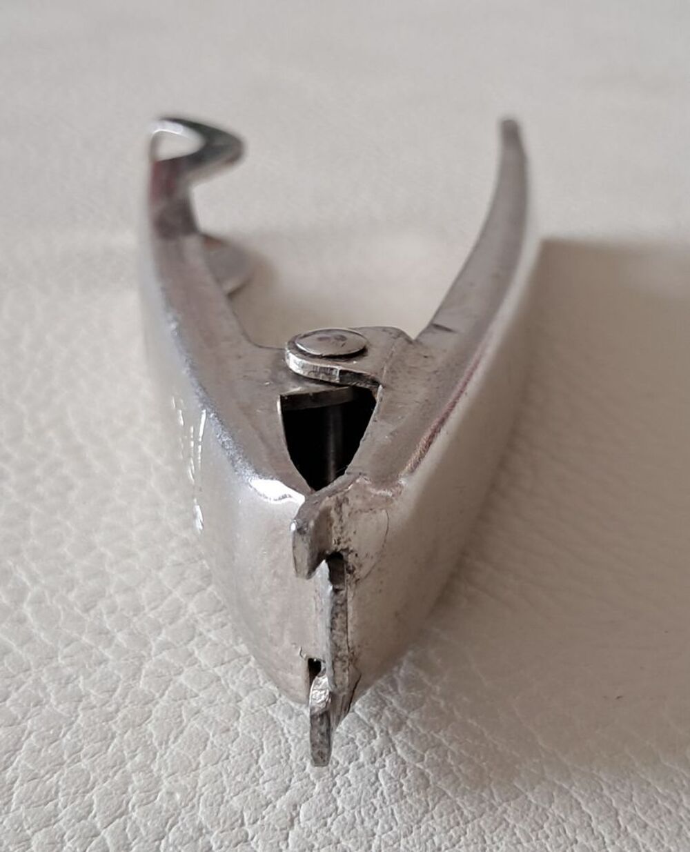 ouvre bouteille d&eacute;capsuleur &agrave; pincer vintage foley 