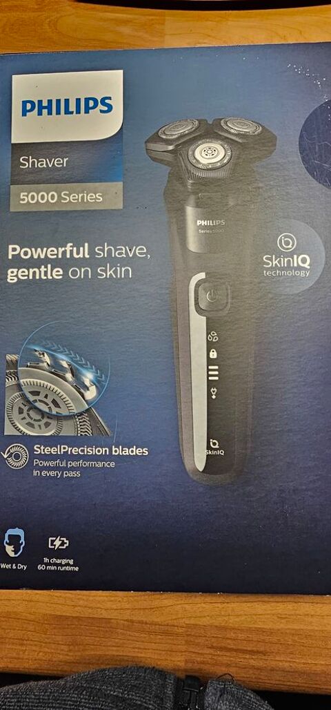 Rasoir Philips  S 558830 (peu servi) 35 Gouesnach (29)