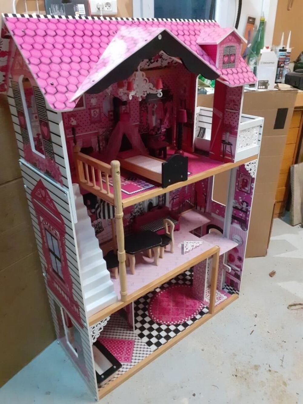 Maison de poup&eacute;e Kidkraft . Jeux / jouets