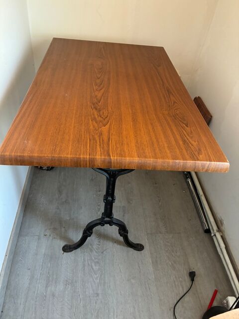 Table pied fonte 80 Épinay-sous-Sénart (91)