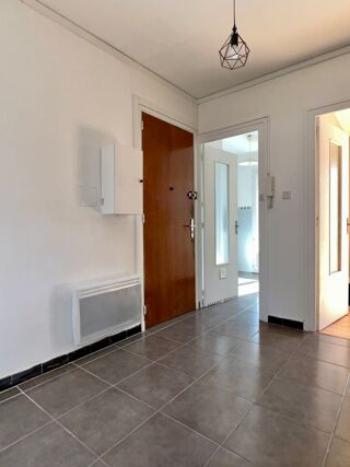 Vente Appartement T2 GRENOBLE Proche Centre & Tram. VUES DÉGAGÉES MASSIFS Grenoble
