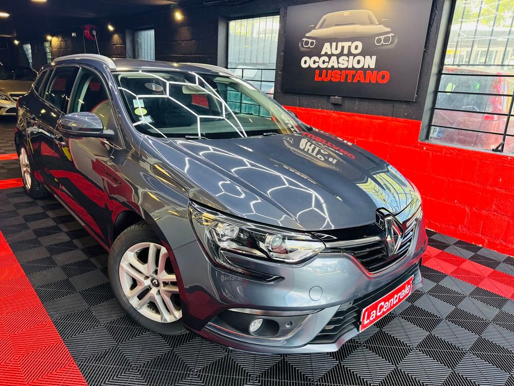 Megane IV Estate M&eacute;gane IV Estate dCi 110 Energy Business EDC 2018 occasion 95150 Taverny