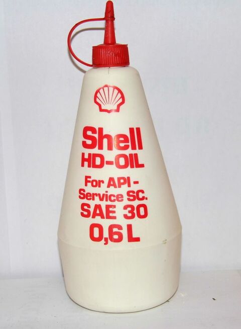 Bidon huile SHELL voiture vintage collection garage annes 70 automobilia 25 Petite Synthe (59)