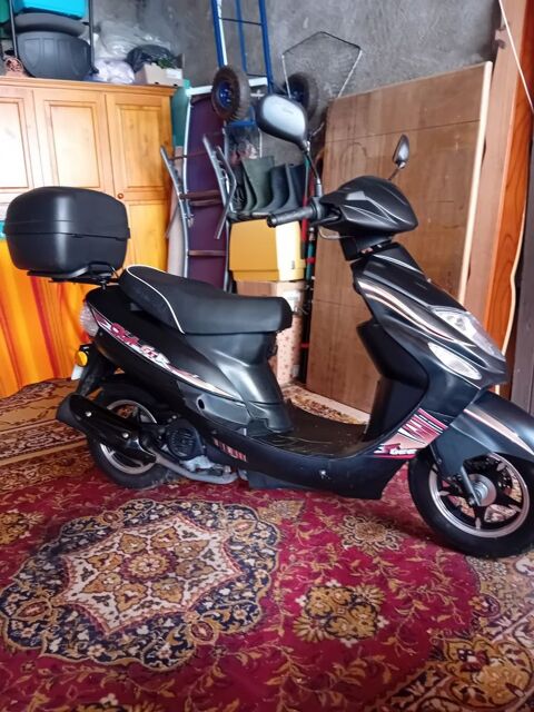 Scooter DIVERS 2019 occasion Matha 17160