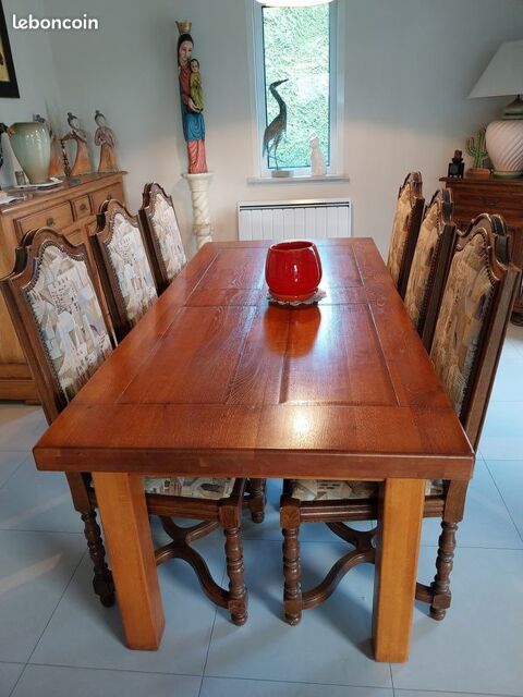 table chêne massif à récupérer, non livrée 0 Vourles (69)