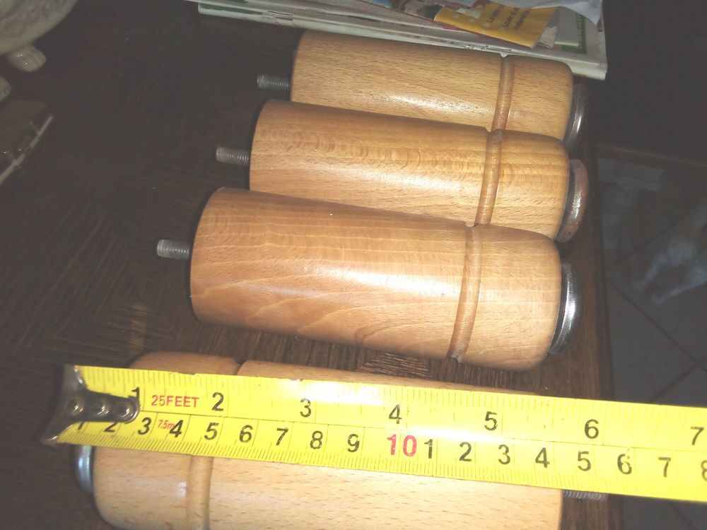 LOT 4 pieds de sommier Meubles