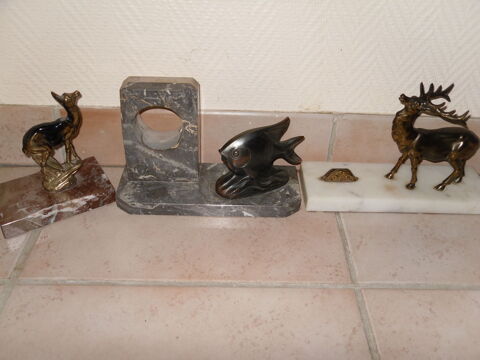 Statue Cerf rgule annes 50s TBE 12 Neuville-de-Poitou (86)