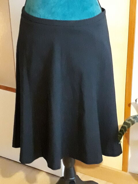 Jupe noir - H&M - Taille 38 8 Livry-Gargan (93)
