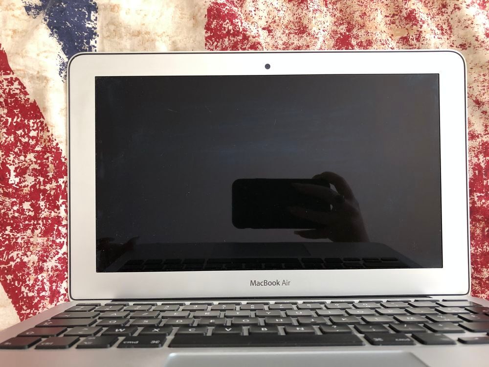 MacBook Air 11 pouces 128Go Téléphones et tablettes