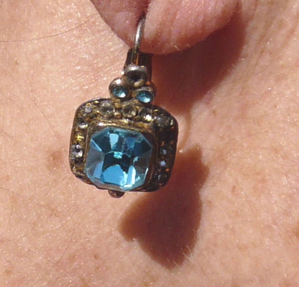 Paire de Boucles d'Oreilles de 2 Topazes Bleues 19i&egrave;me Or Bijoux et montres