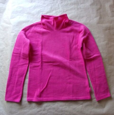 Pull en taille XS 2 Montaigu-la-Brisette (50)