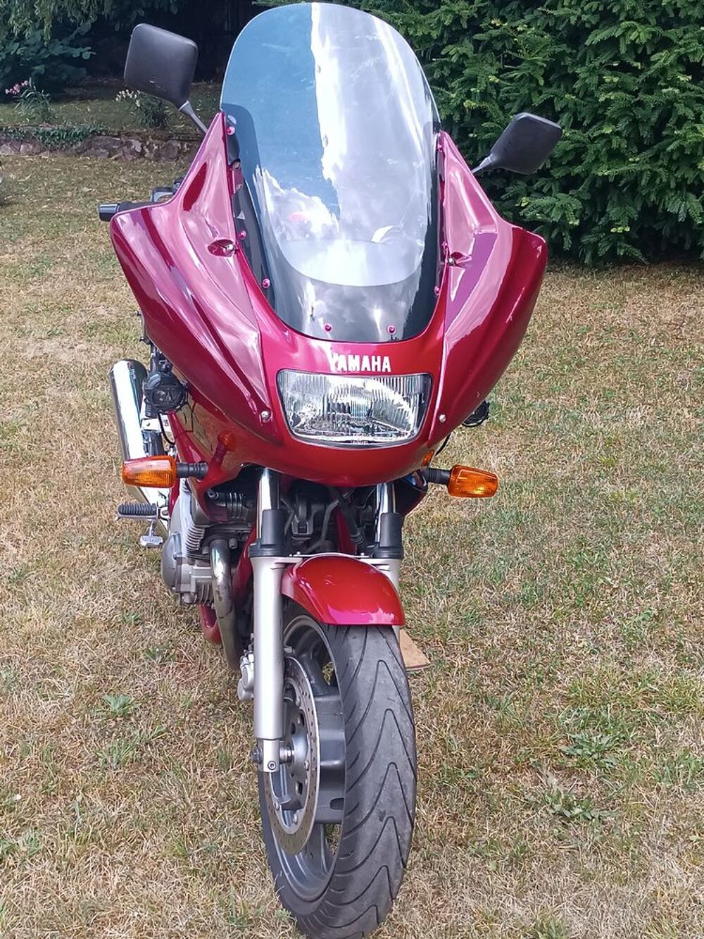 YAMAHA 1997 occasion 38630 Les Aveni&egrave;res
