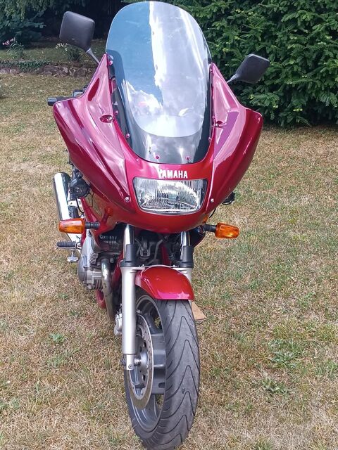 Moto YAMAHA 1997 occasion Les Aveni&egrave;res 38630