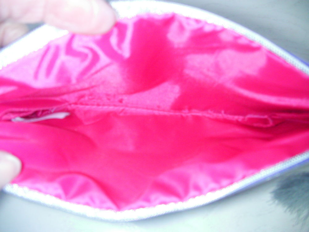PETITE POCHETTE couleur mauve Maroquinerie