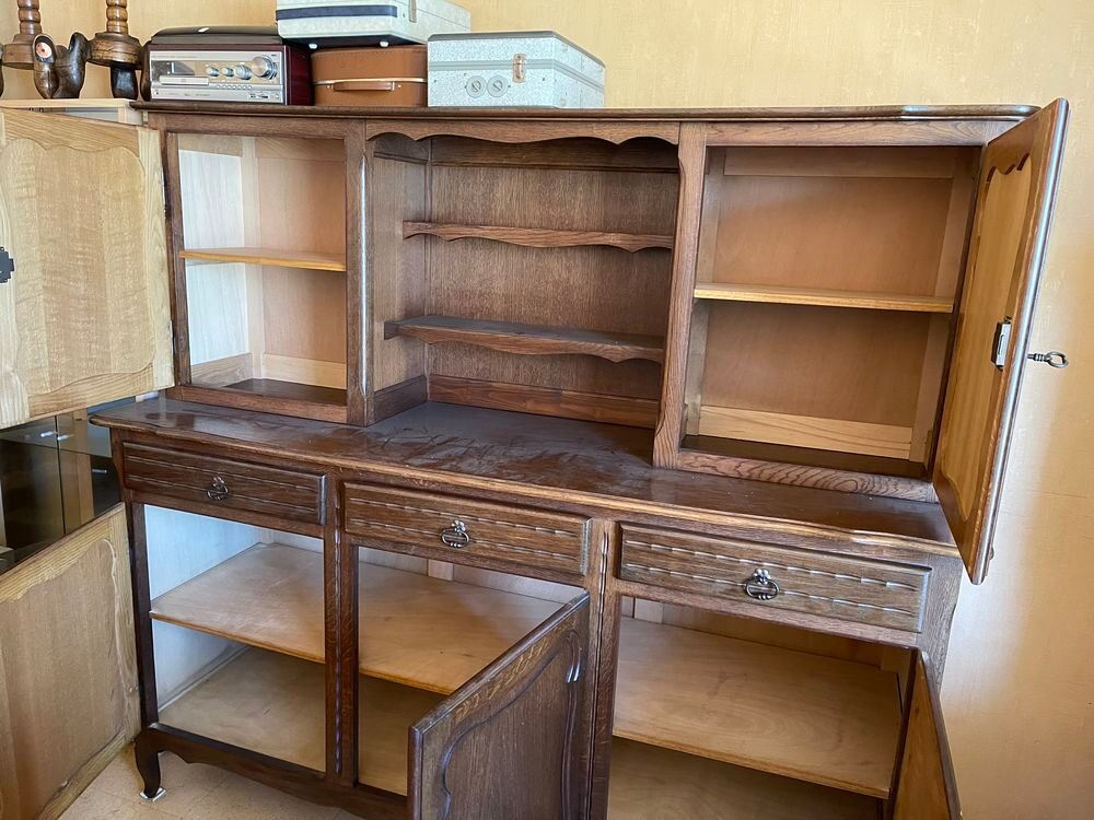 Buffet de salle en ch&ecirc;ne Meubles