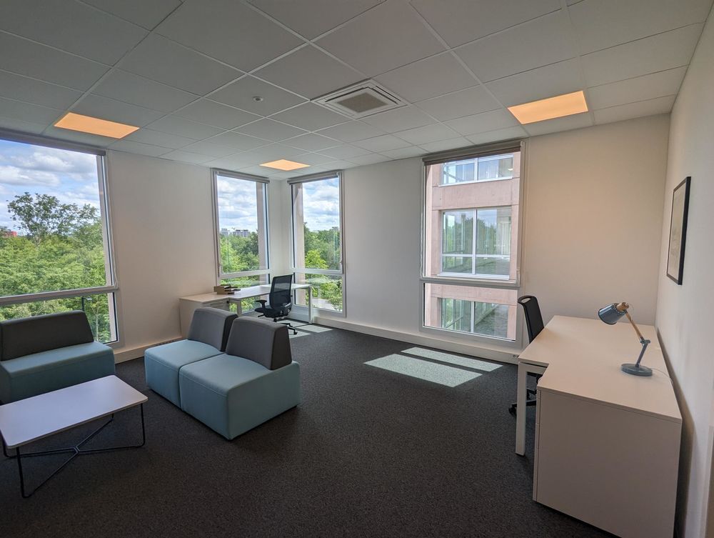   Trouvez un espace de bureau à St Jacques de la Lande, Cimea 2  pour 3 personnes où tout est pris en charge Saint-jacques-de-la-lande