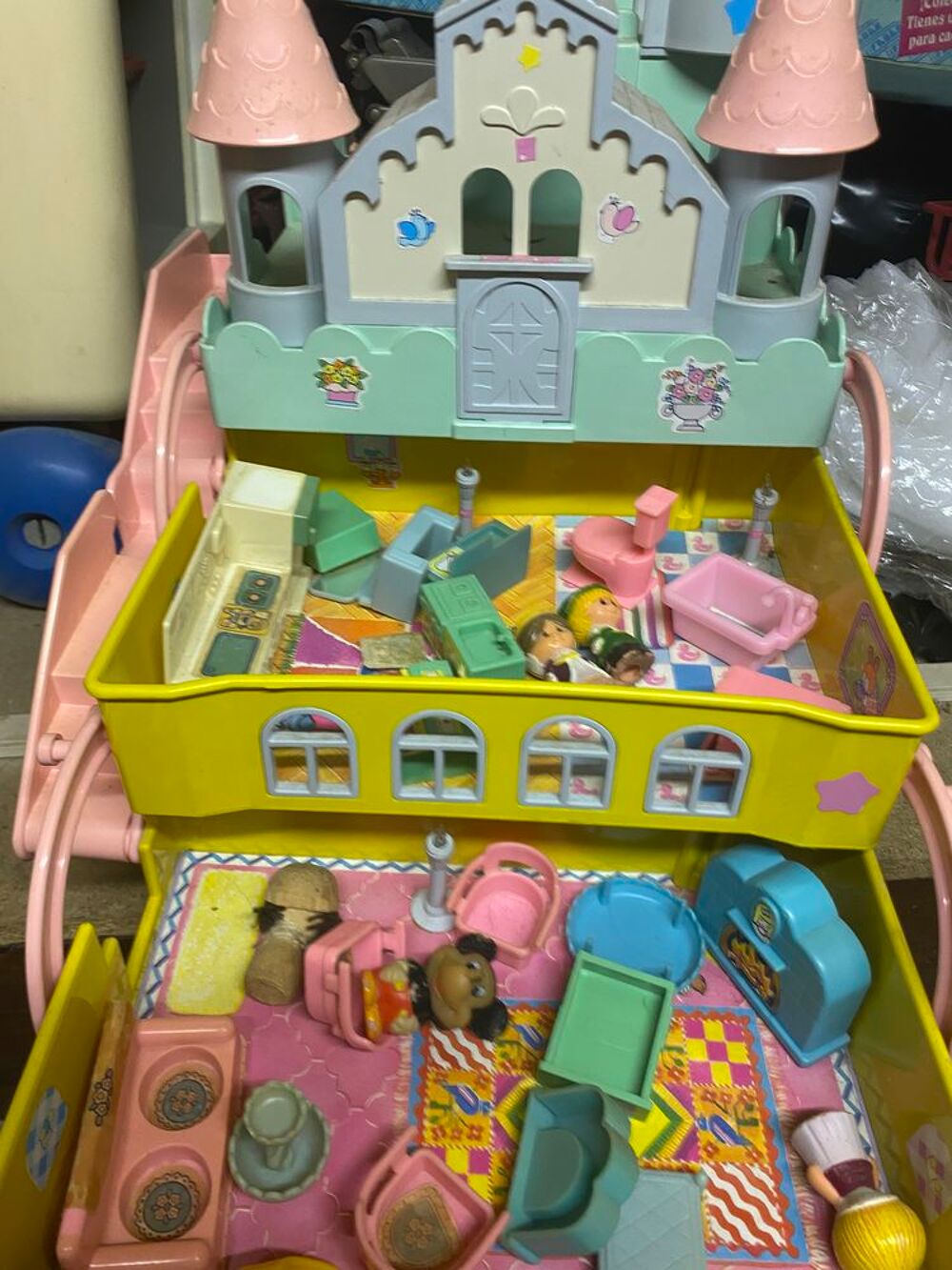 Ch&acirc;teau trois niveaux FAMILY FEBER Jeux / jouets