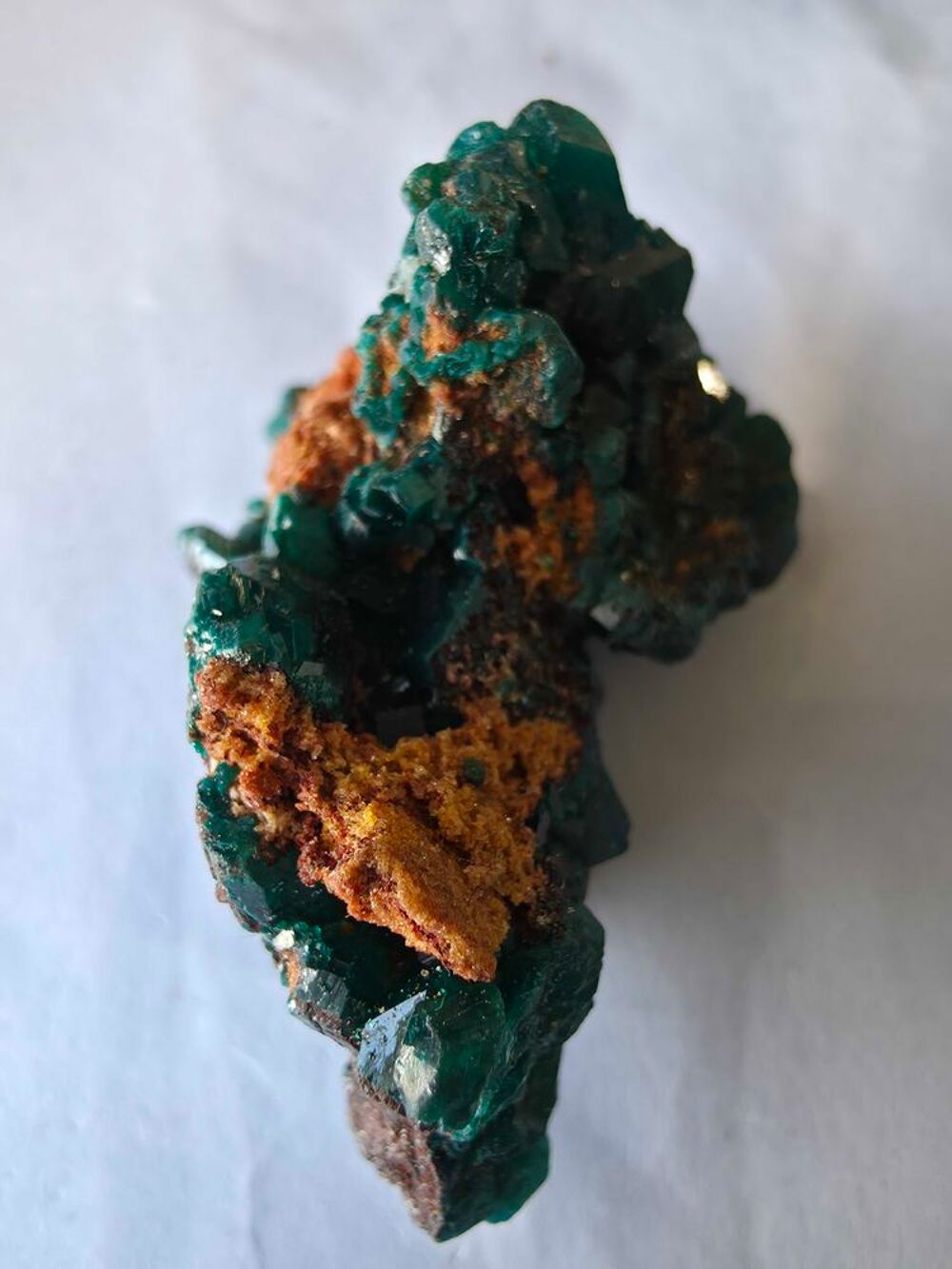 Sp&eacute;cimen Rare Dioptase Naturelle 35g-Superbes Cristaux Vert Emeraude 