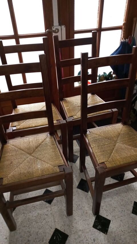 LOT DE 4 CHAISES BOIS ASSISE PAILLE
150 Culoz (01)