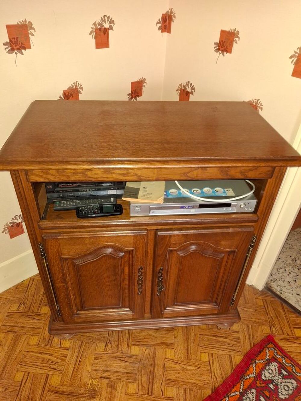 Meuble T&eacute;l&eacute;viseur
Meubles