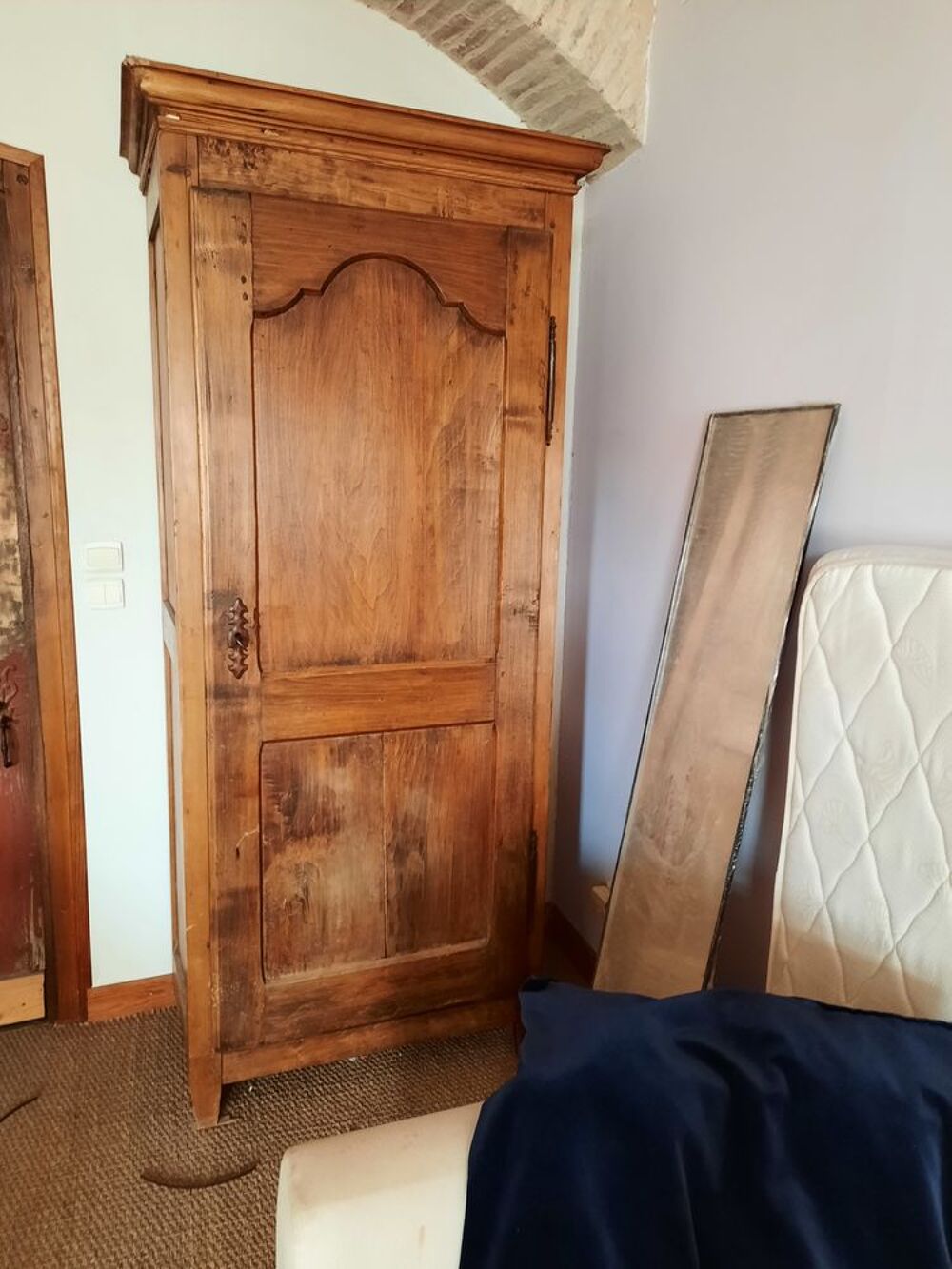 armoire bonneti&egrave;re Meubles