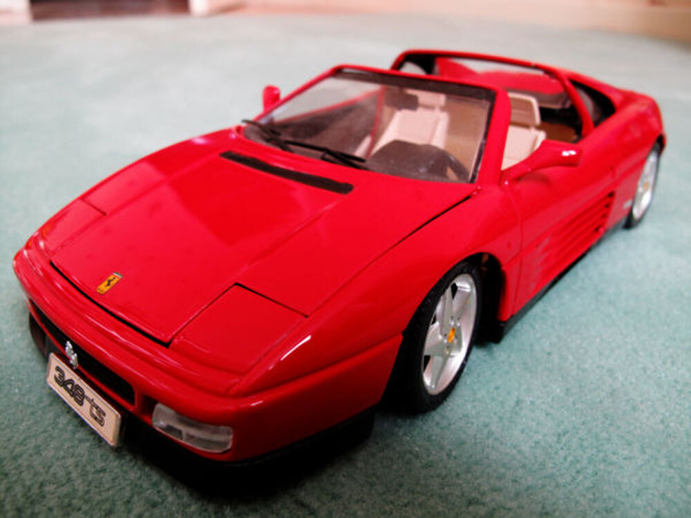 Ferrari 348 TS 1/18 Base Bburago 
