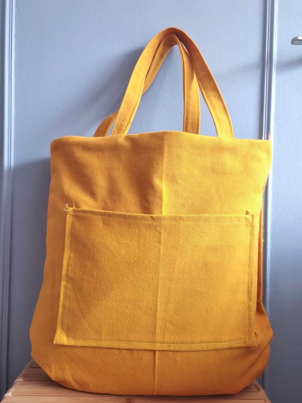 TOTE BAG les yeux, visages
Vêtements