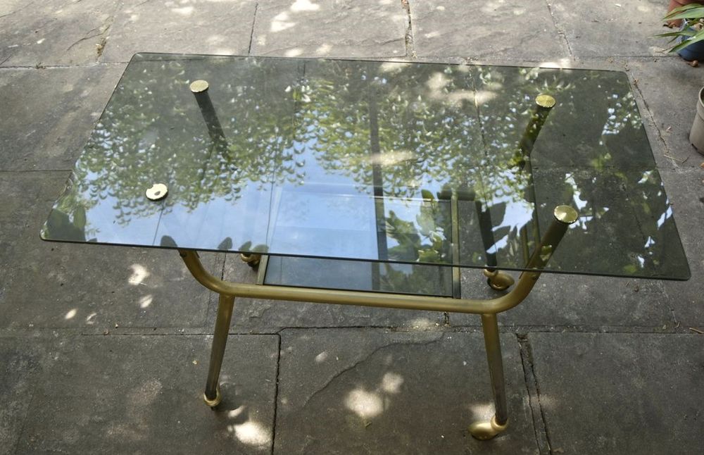 Petite table basse roulante m&eacute;tal et verre ann&eacute;es 60 Meubles