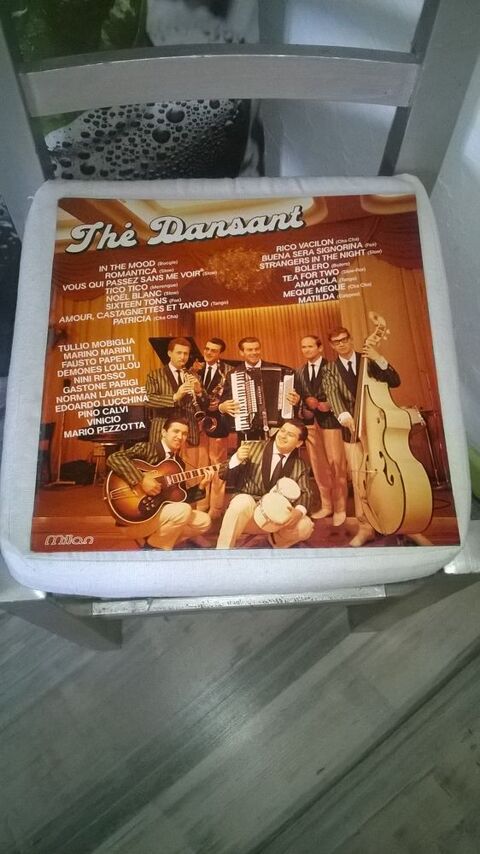 Vinyle Th� Dansant
1982
Excellent etat
Tullio Mobiglia?In 5 Talange (57)