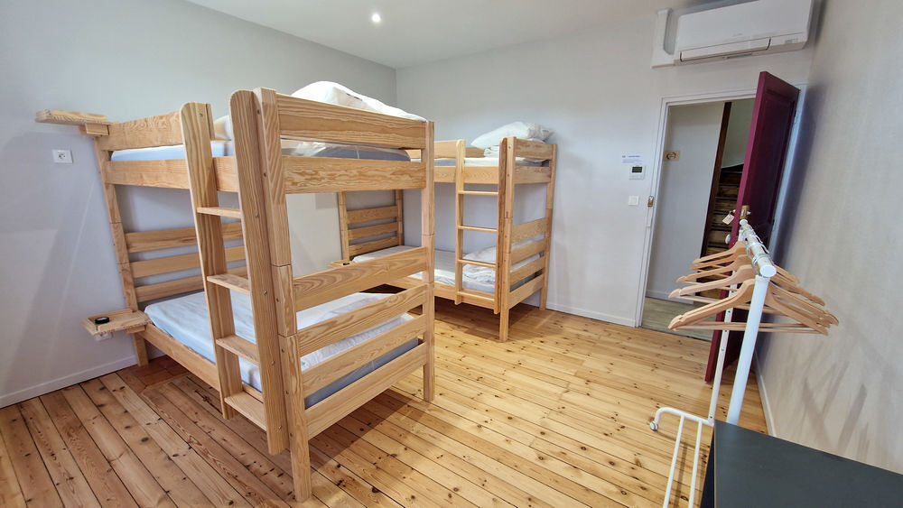   gîte communal 1 à 14 pers. nuitée ou courts séjours Limousin, Sannat (23110)
