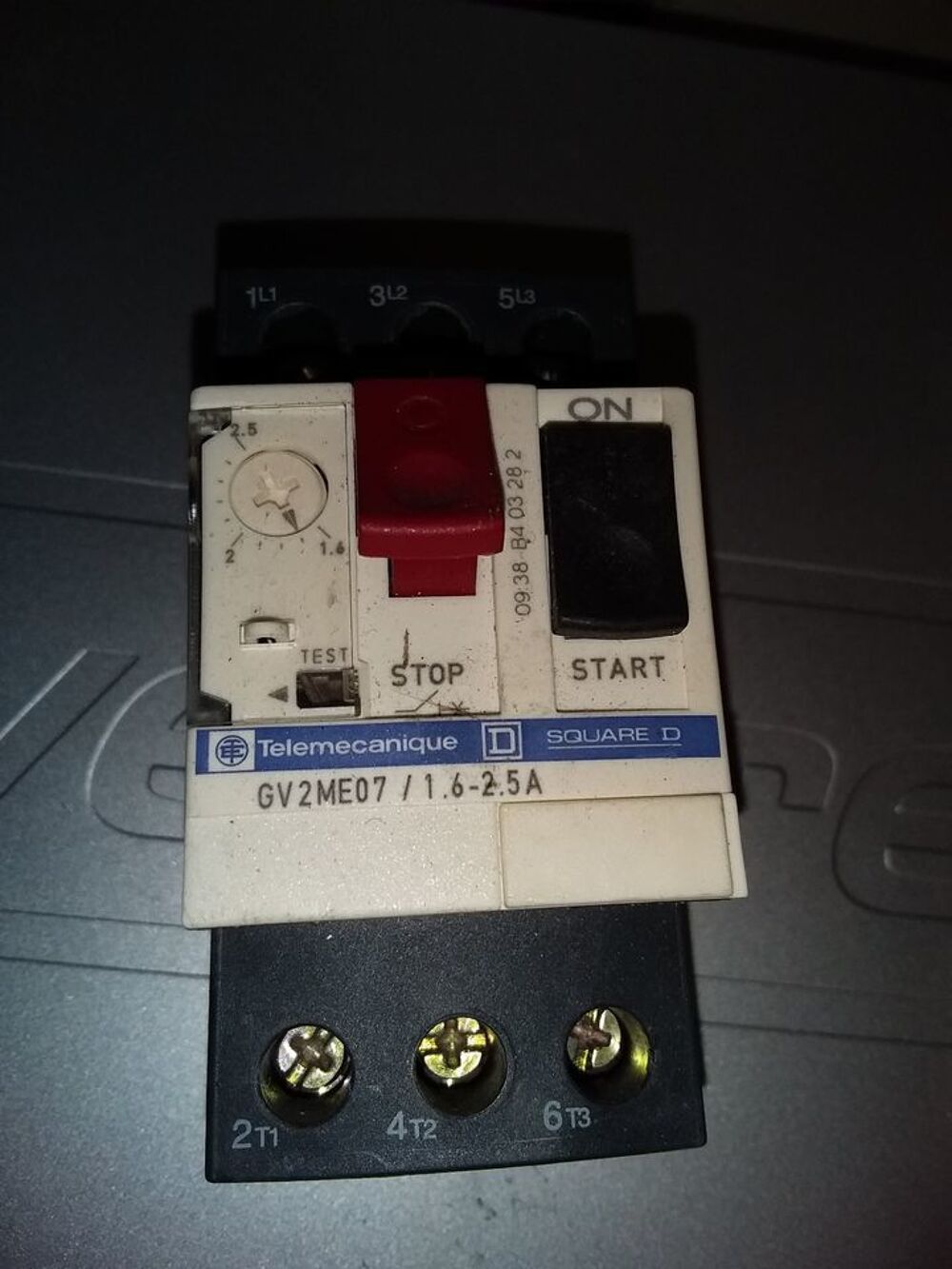 T&eacute;l&eacute;m&eacute;canique gv2m07 , disjoncteur moteur 1.6-2.5amp Bricolage
