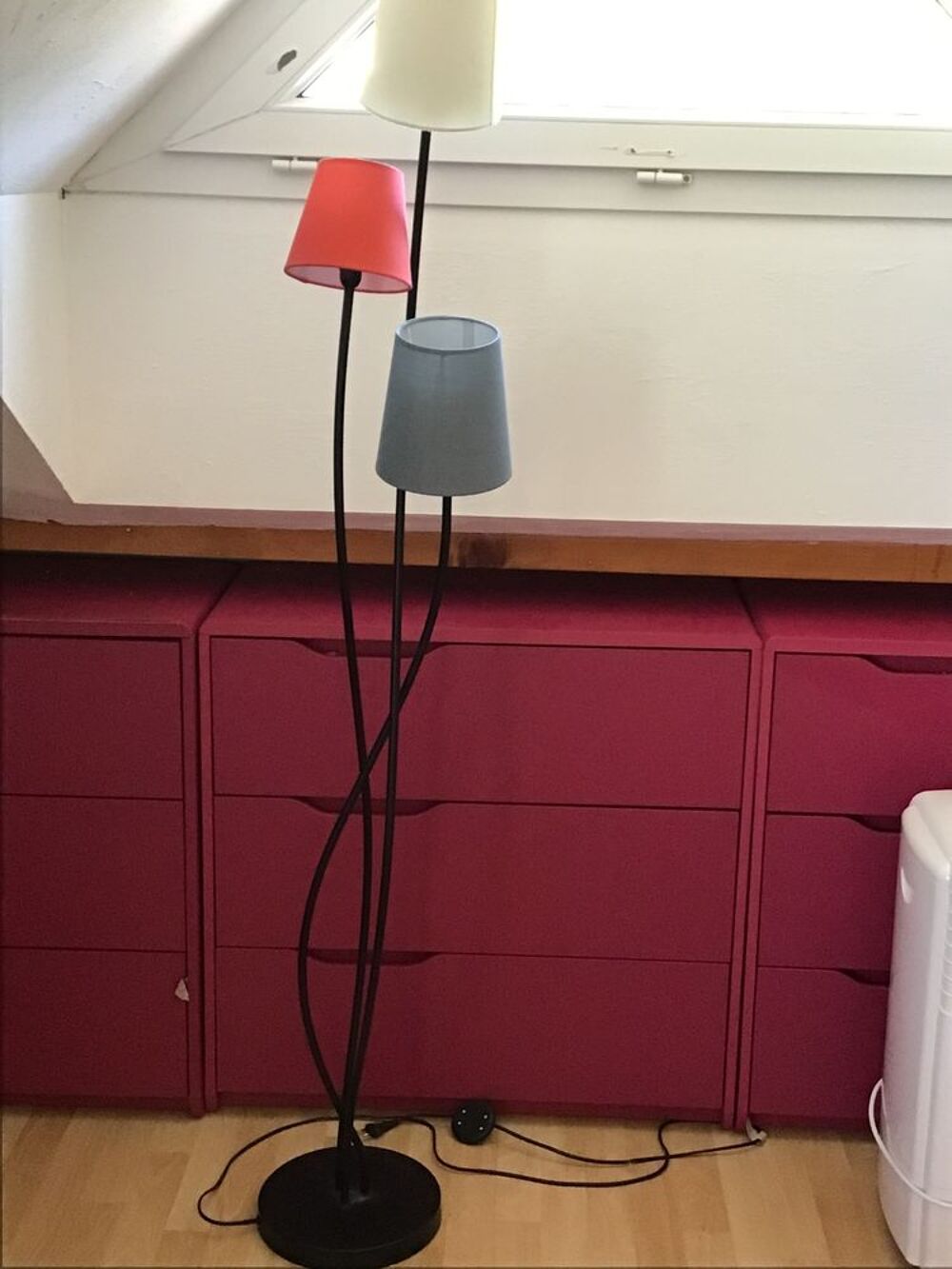 Lampadaire trois abat-jours &eacute;tat neuf Décoration
