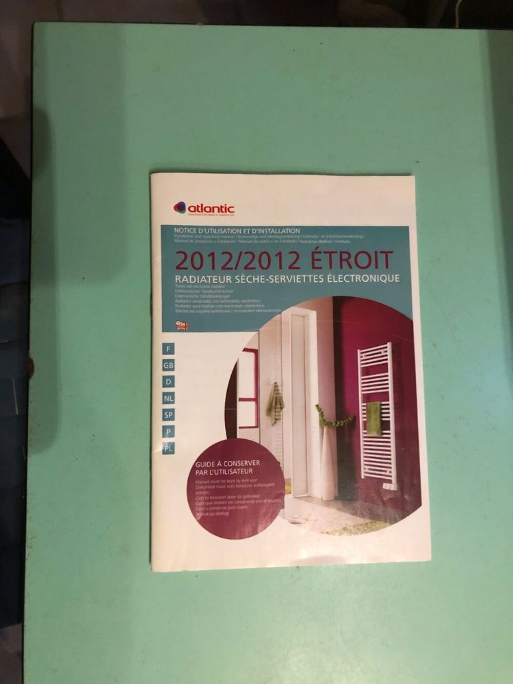 radiateur s&egrave;che-serviettes &eacute;troit Electroménager