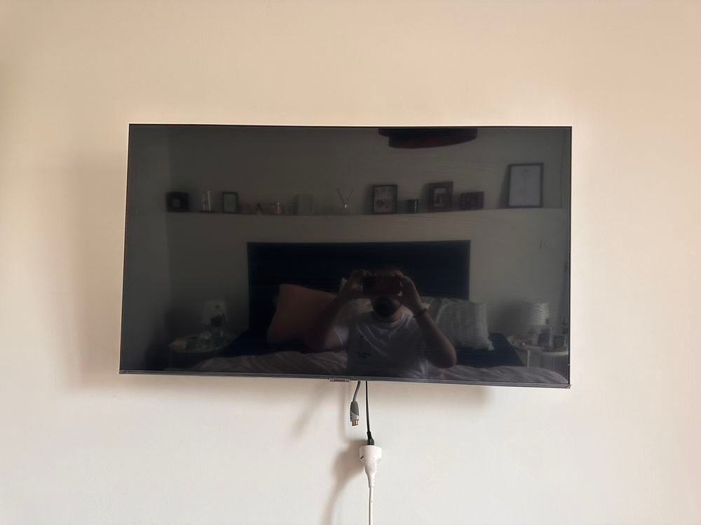 Tv Samsung 43 puces 4K - fixation Photos/Video/TV