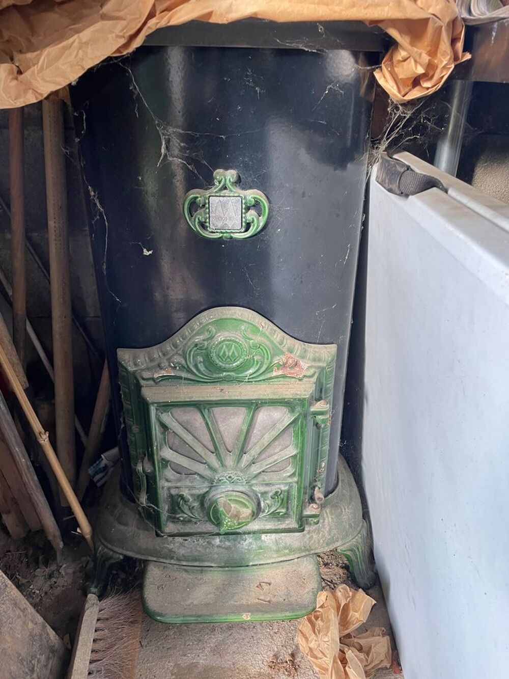 Gros po&ecirc;le marque Franco Belge. Bricolage