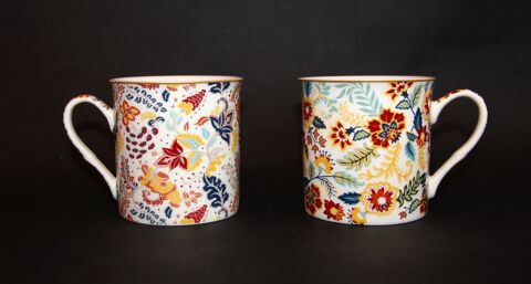 Lot de 2 Mugs Athmosphère Easy Life. Jamais utilisés.
12 Sceaux (92)